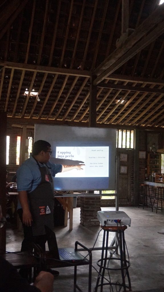 cicip kopi kelas seduh Dongeng Kopi